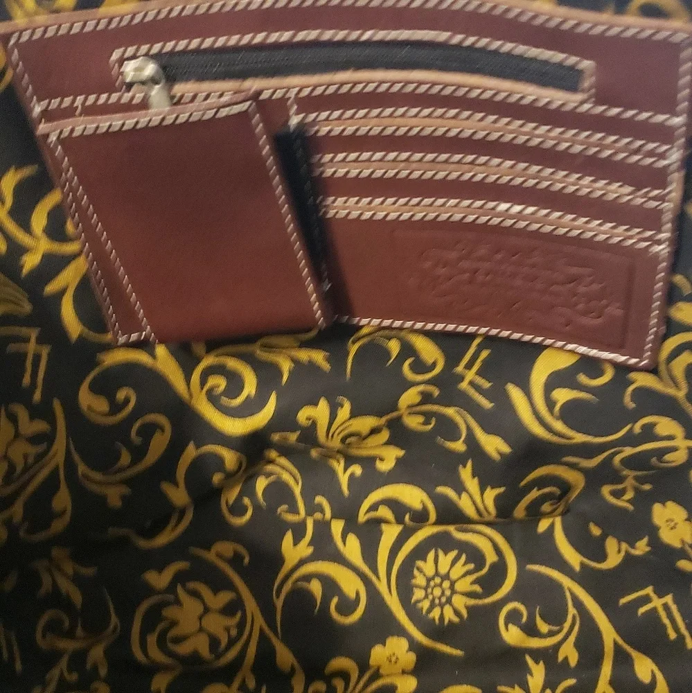 Gabriel's genuine leather purse
